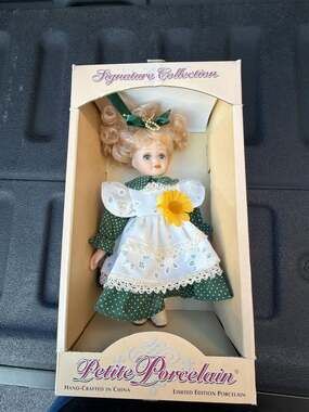 ORIGINAL from FINGERHUT - 2 Barbara Lee Genuine Porcelain Limited Edition Dolls
